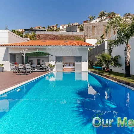 Ourmadeira - Sol E Mar, Spacious Villa Canico (Madeira)