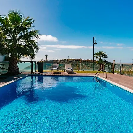 Ourmadeira - Sol E Mar, Spacious Villa Canico (Madeira)