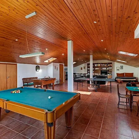 Villa Ourmadeira - Sol E Mar, Spacious Canico (Madeira)
