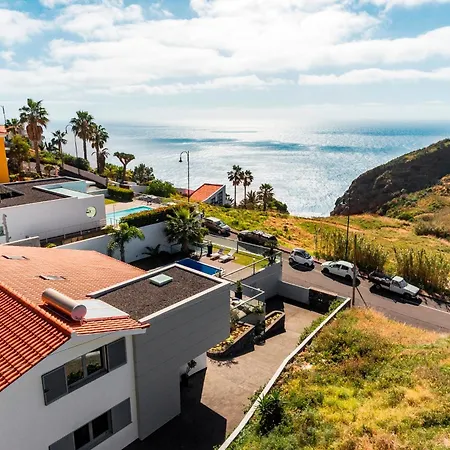 Ourmadeira - Sol E Mar, Spacious Villa