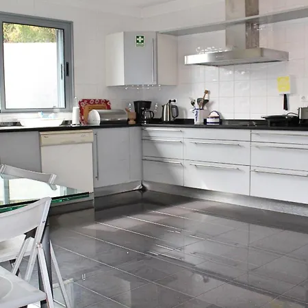 Villa Ourmadeira - Sol E Mar, Spacious Canico (Madeira)