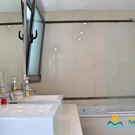 Villa Sol e Mar by OurMadeira