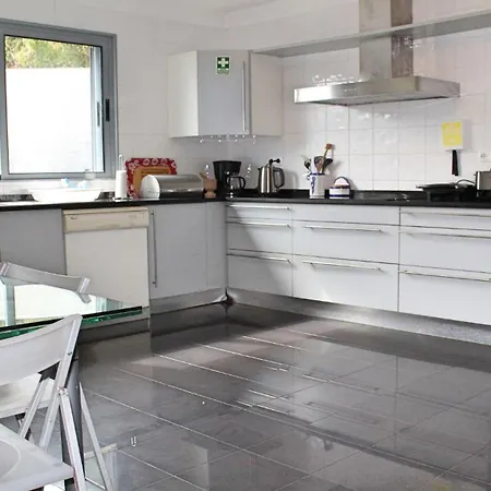 Ourmadeira - Sol E Mar, Spacious Villa Canico (Madeira)