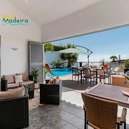 Villa Ourmadeira - Sol E Mar, Spacious Caniço